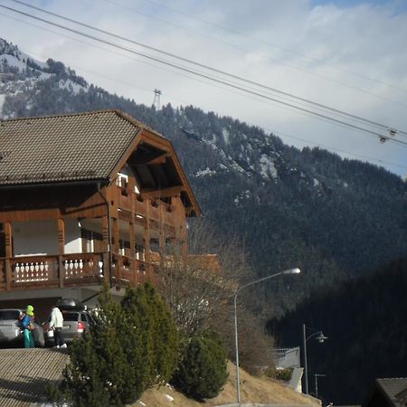 Appartamenti Vincenzo E Marcella Campitello di Fassa Exterior foto