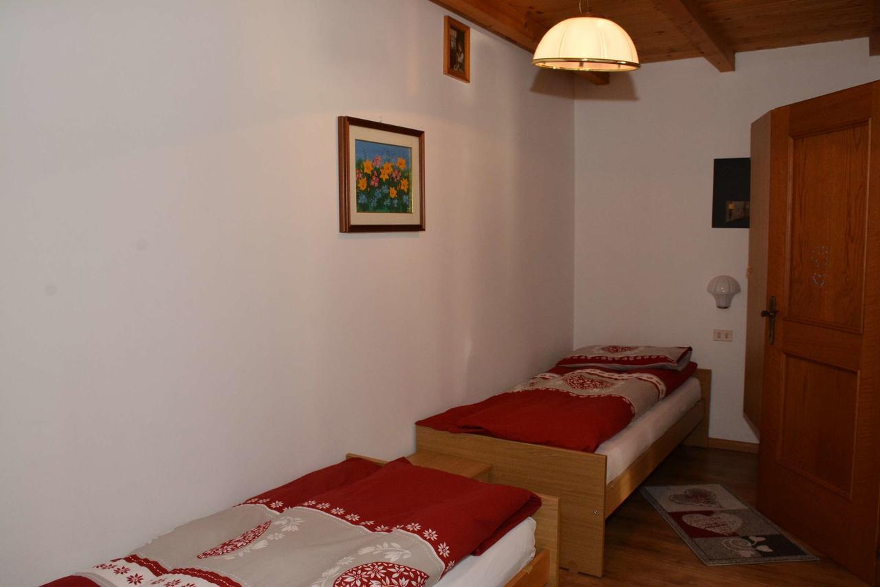 Appartamenti Vincenzo E Marcella Campitello di Fassa Exterior foto